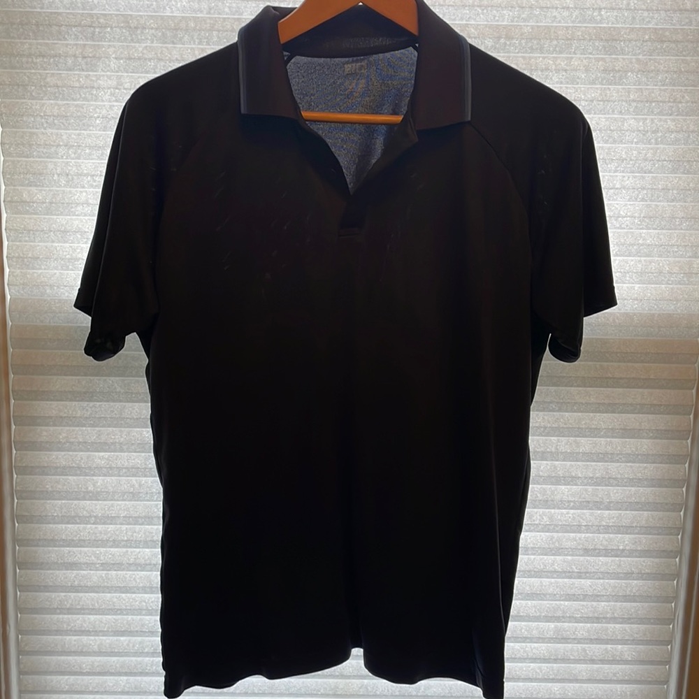 Uniqlo sport polo, medium